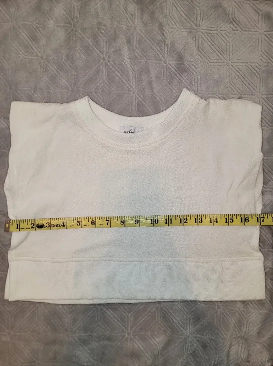 Petal & Pup White Cropped Crewneck Cap-Sleeve Top - Picture 7 of 8